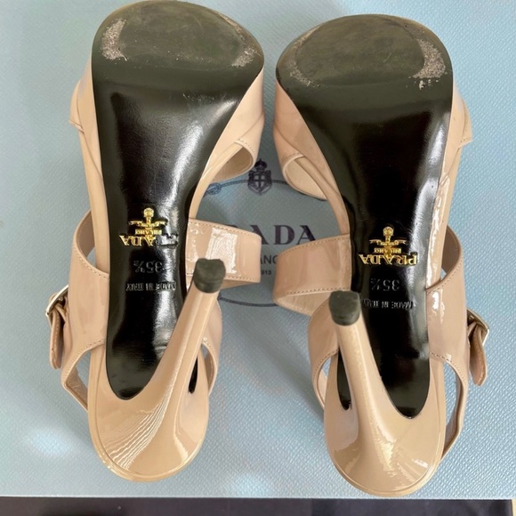 Prada, nude heels - Picture 3 of 4